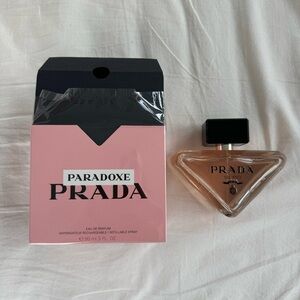 Prada Paradox hair mist”